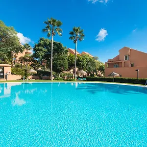 Rentandhomes Golf Elviria Marbella
